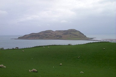 Picture of the view over to Daavar Island