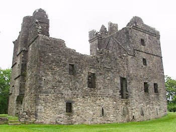 Picture of the ruins of Carnasserie Castle